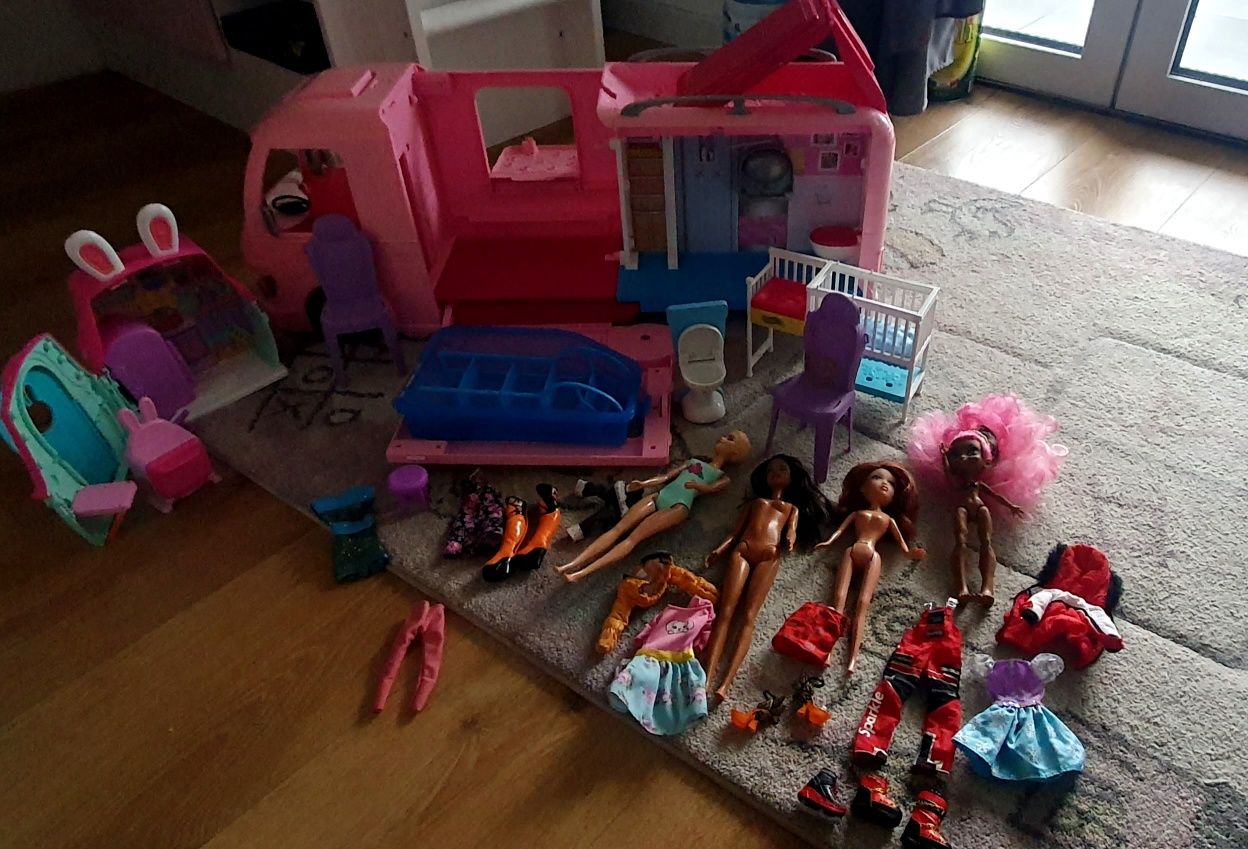 Camper barbie i dodatki