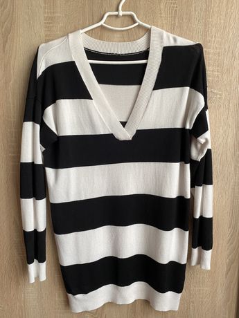 светр чорно-білий