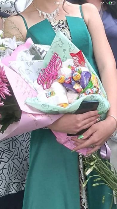 Гарна випускна сукня