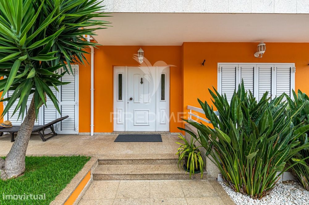 ? Moradia T4 Exclusiva em Espinho, Braga – Luxo, Conforto e Vistas...