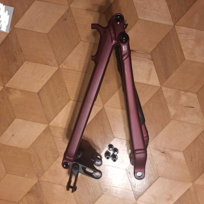 Kompletny wahacz Specialized Stumpjumper Evo alloy nowy hak, oś, link