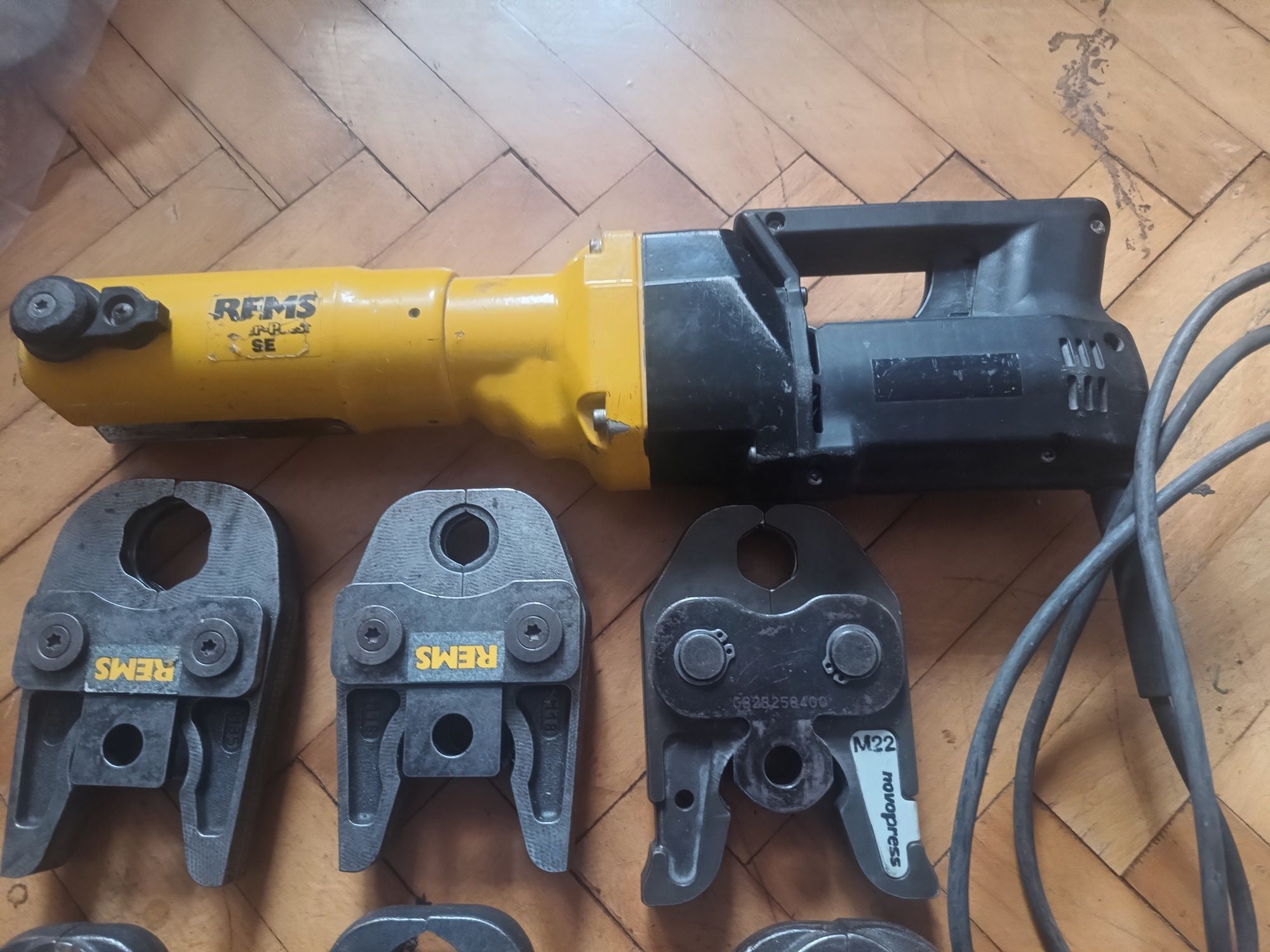 Zaciskarka do rur rems power press se plus szczęki