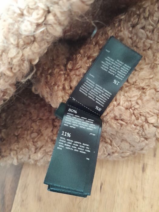 Czapka boucle reserved