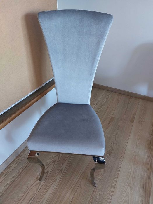 Krzesło Glamour  firmy Bella Casa.