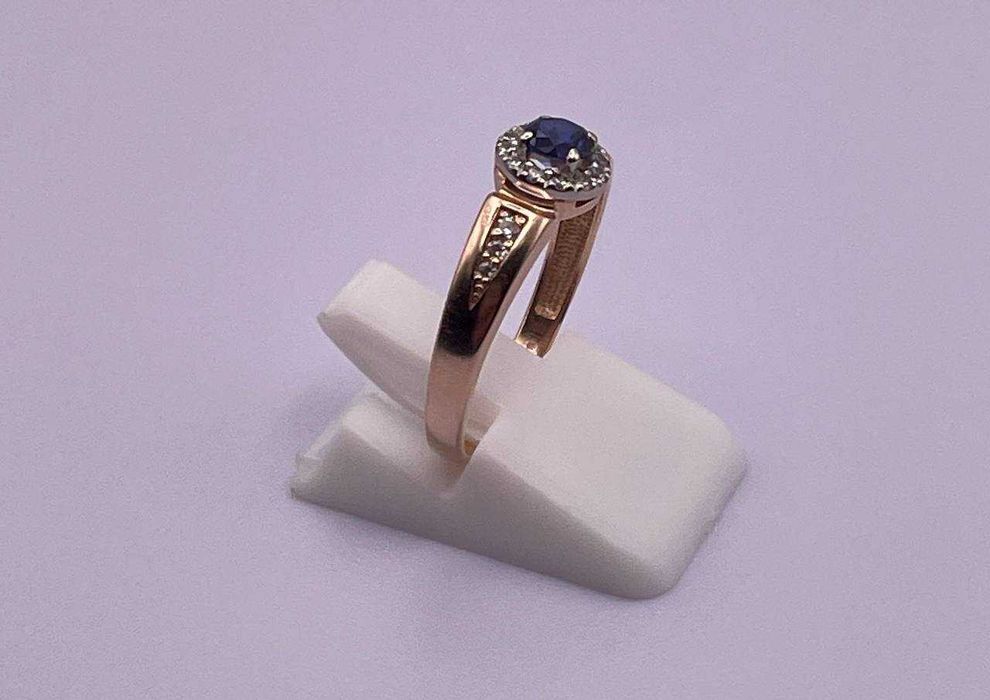 Золота каблучка, вага 1,92 грам Арт. 781