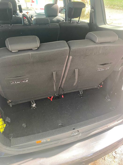 Dacia Lodgy 1.5 Blue dCi Stepway 7L