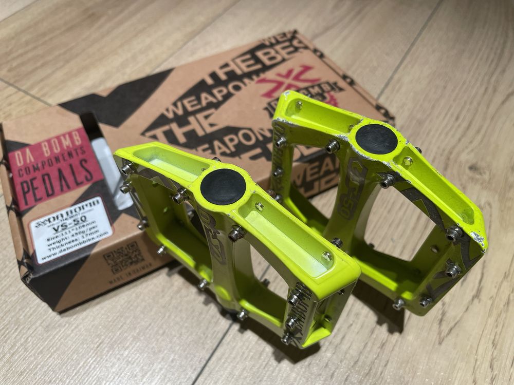 Pedały platformy Da Bomb VS-50 crank ns ht
