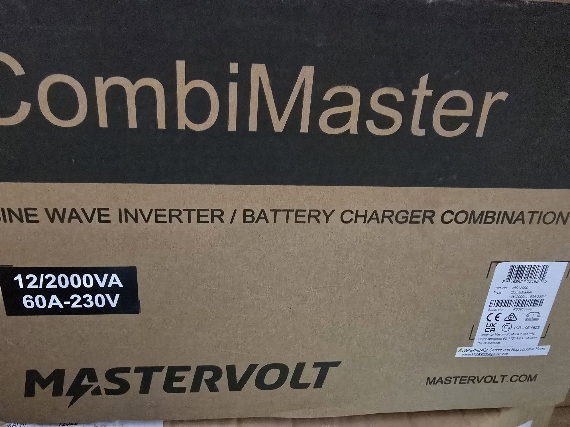 Mastervolt CombiMaster 12/2000  Inwerter z ładowarką