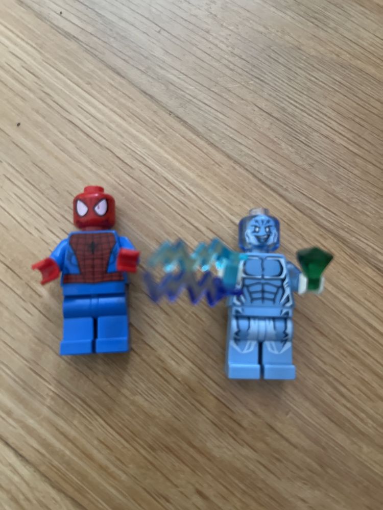 Lego spider man 76014