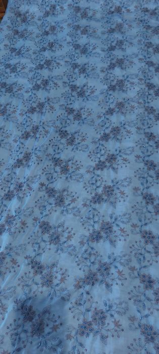 Tecido bordado azul em organza - Origem Dubai