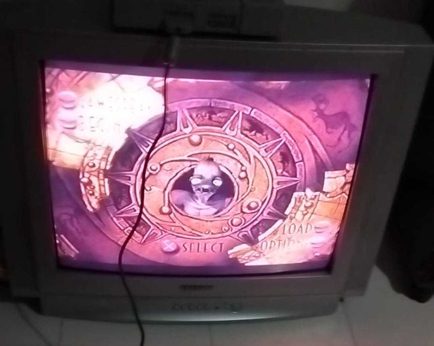 Televisor CRT Samsung (ecrã de 70 cm na diagonal)