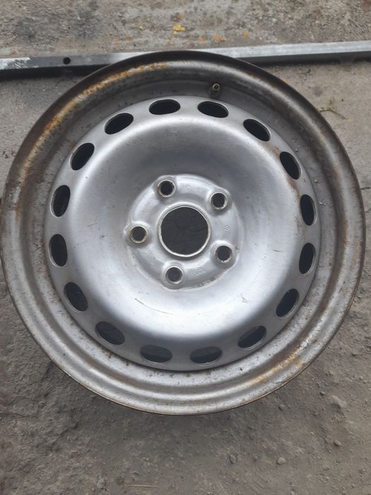 Felga stalowa 6jx15h2 et47 5x112 Caddy