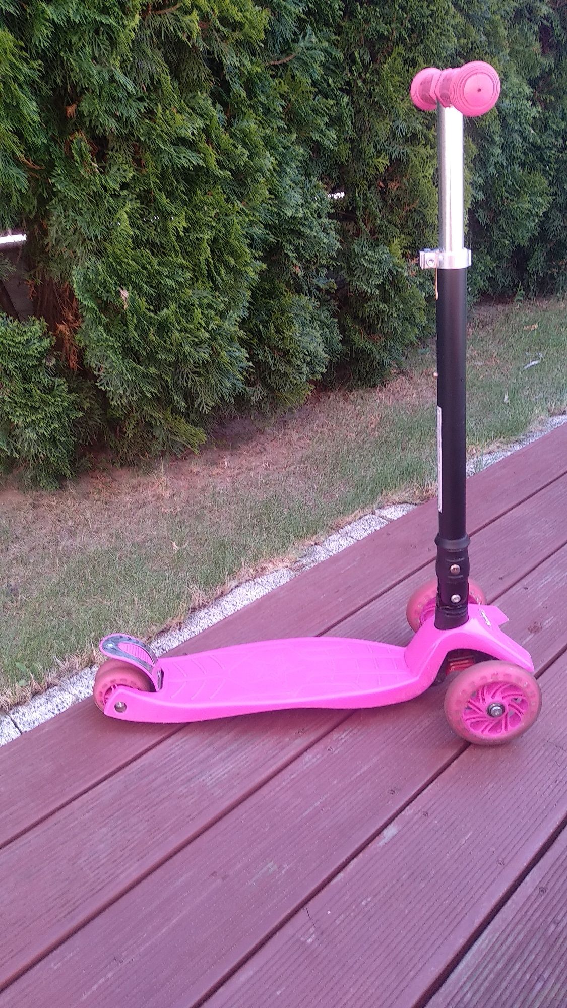 Hulajnoga trójkołowa scooter