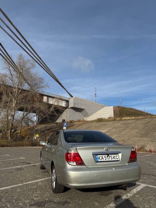 Toyota Camry v30 2.4  Торг