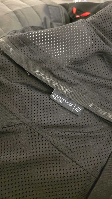 Blusao Dainese mulher.