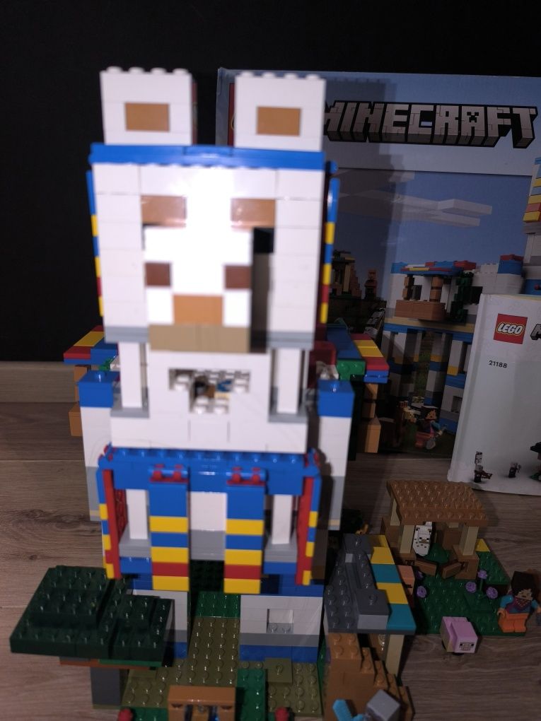 LEGO Minecraft 21188 Wioska Lamy kompletne, jak nowe