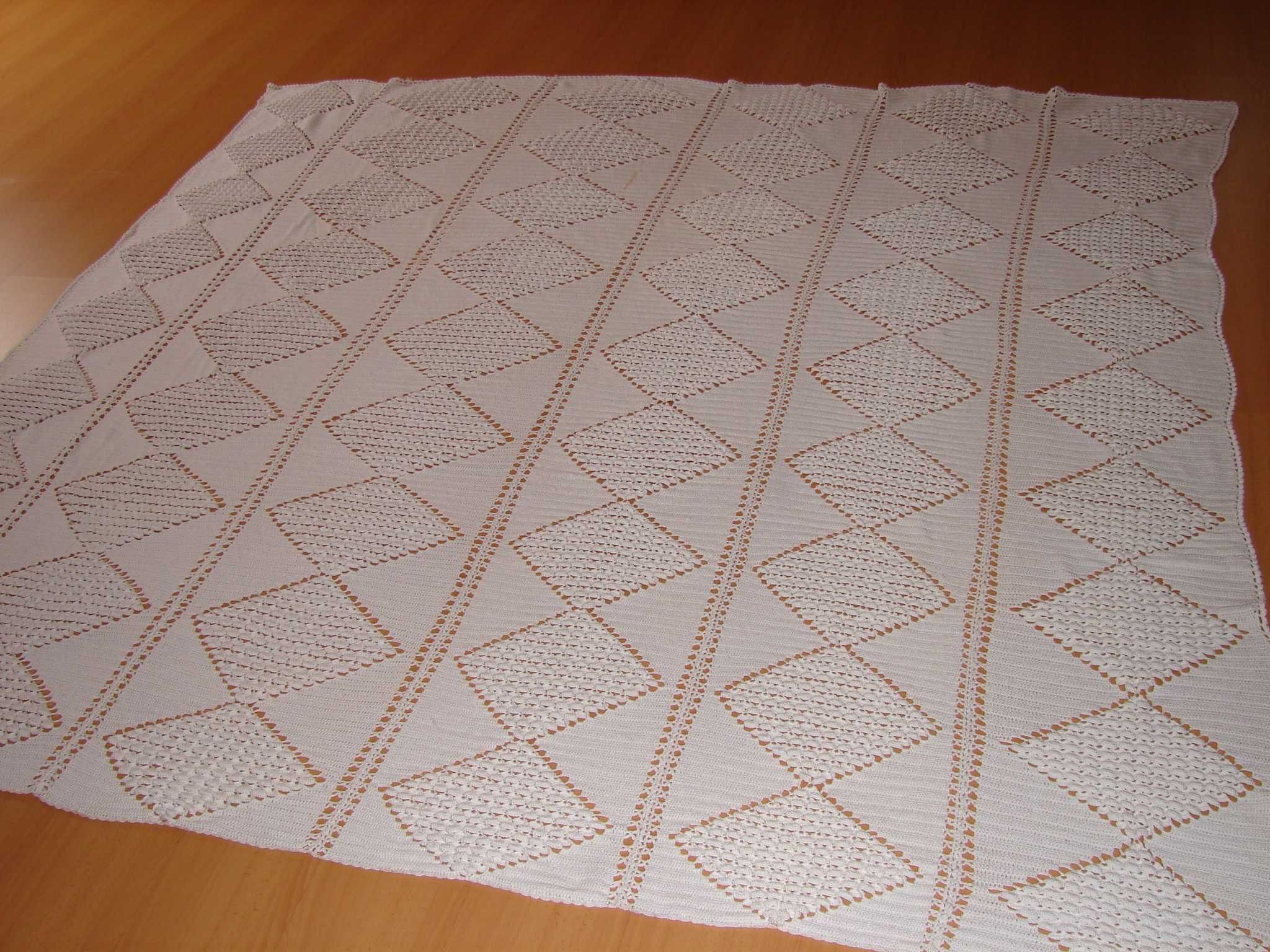 Colcha de Renda Vintage - Feita à mão
