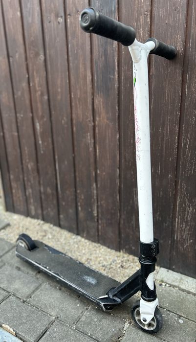 Hulajnoga OXELO SCOOTERS biało czarna