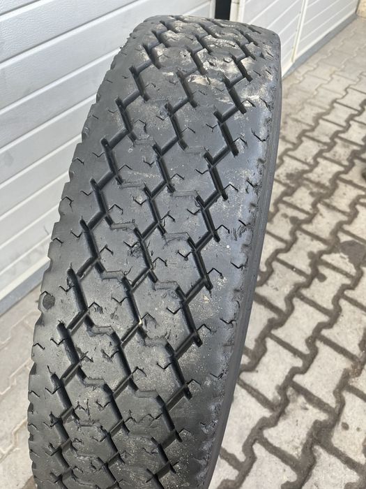 Opony Michelin 10R22.5 (2szt)