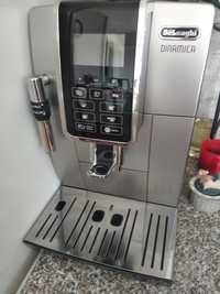 Кавоварка Delonghi Dinamica