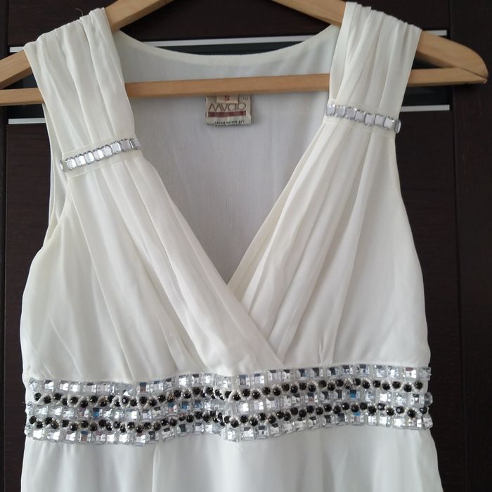 Zwiewna sukienka midi w rozm. S