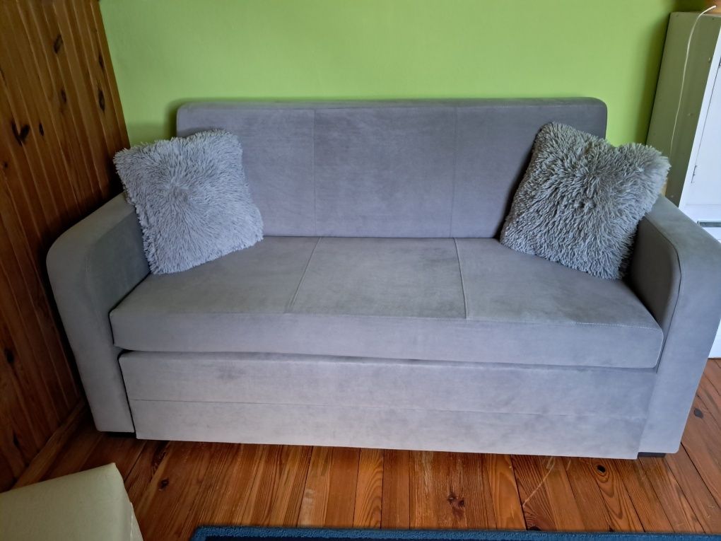 Sprzedam sofę dwuosobową