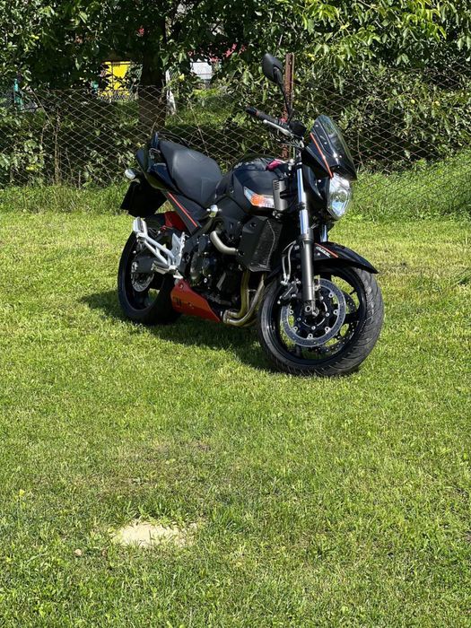 SUZUKI GSR 600 2009 рік