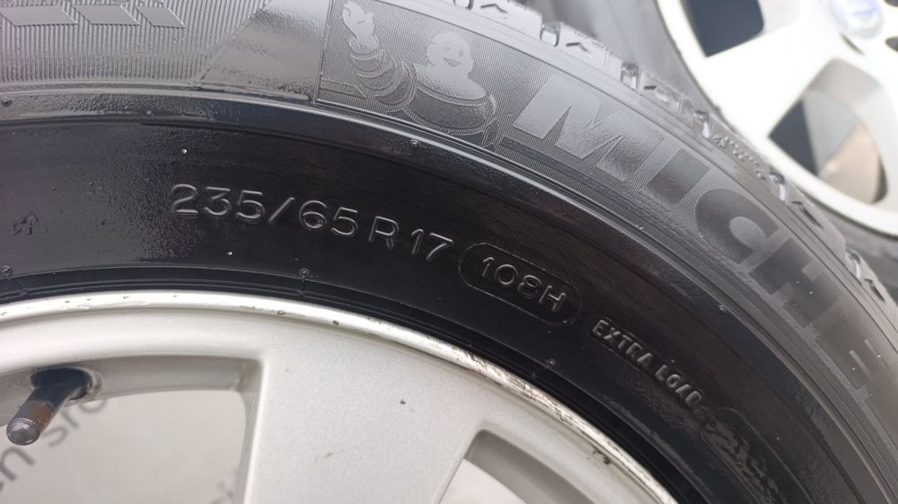 Felgi aluminiowe 17" Volvo XC90 / Ford ,opony 235/65 zimowe 5x108