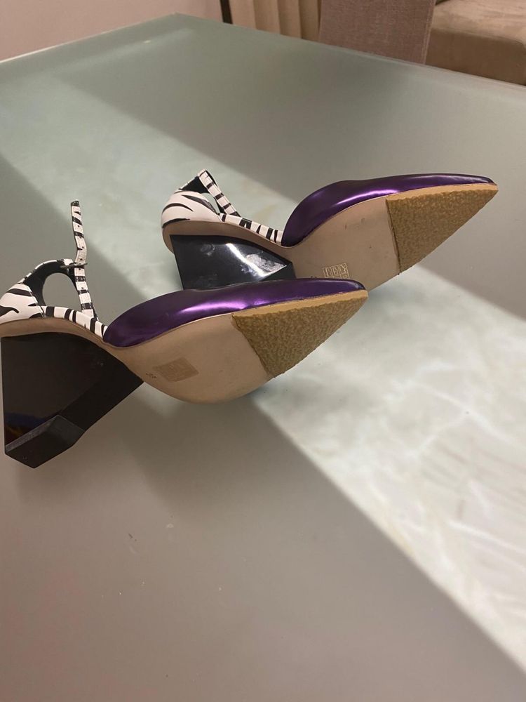 Sapato Gold&Rouge de Mariana Machado