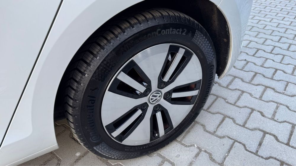 Volkswagen E-golf батарея 35.8 квт з тепловим насосом