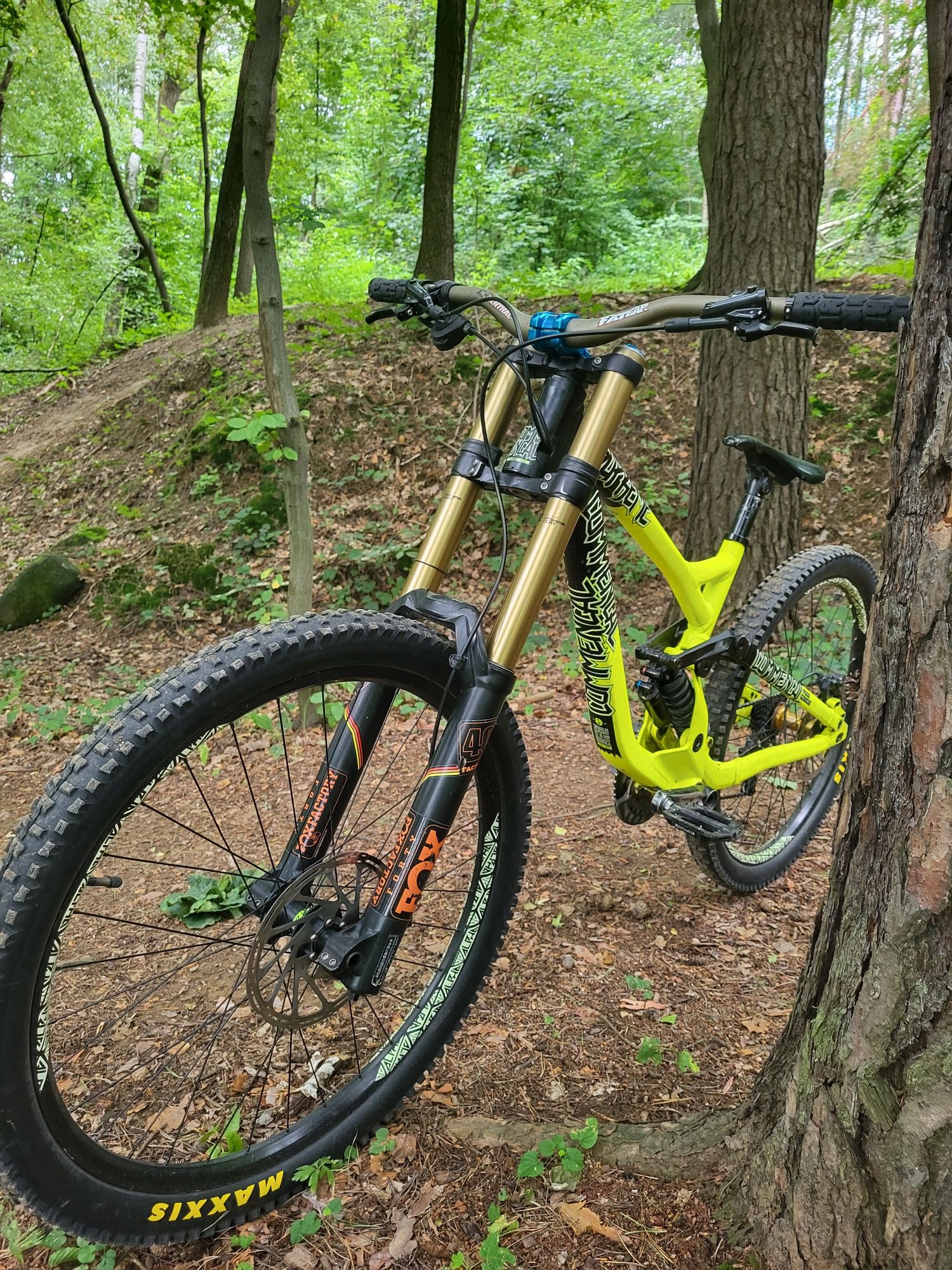 Commencal supreme v3 Dh