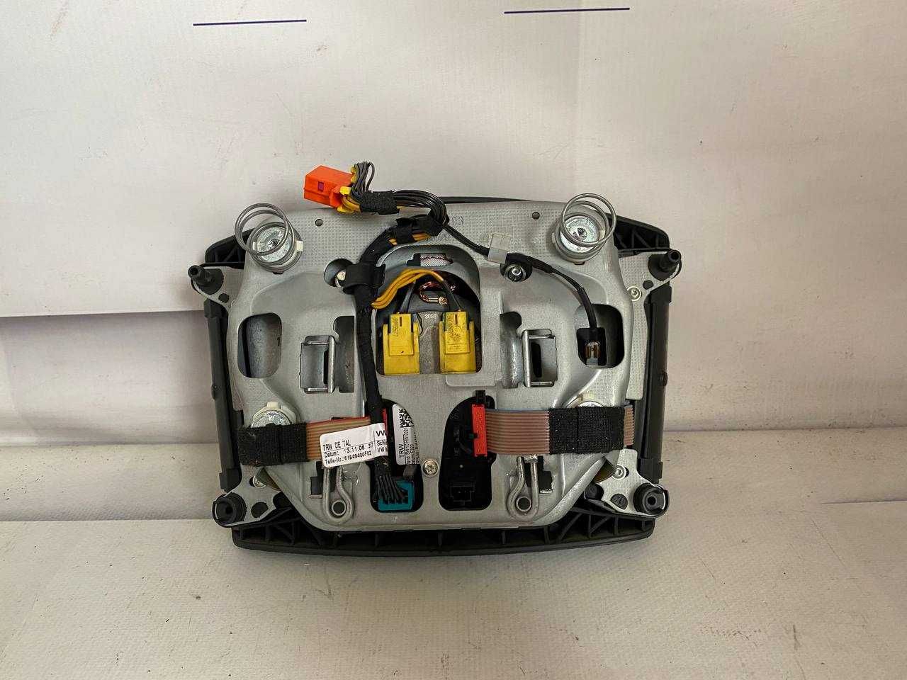 Подушка Volkswagen Touareg Тоарег toareg Туарег 7L6880201EG таурег 02-