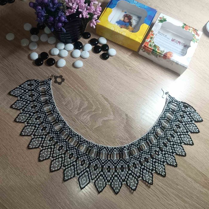 Силянка ручної роботи з чеського бісеру