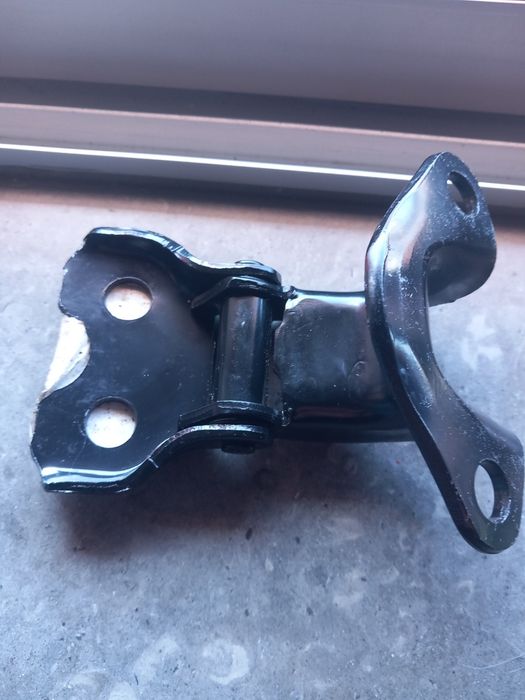Dobradica porta Toyota Dina