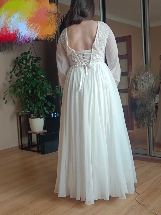 Sukienka ślubna muślin