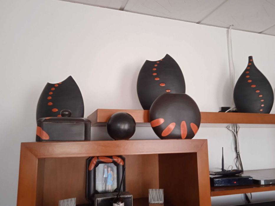 Conjunto 8 Peças Decorativas em Excelente Estado