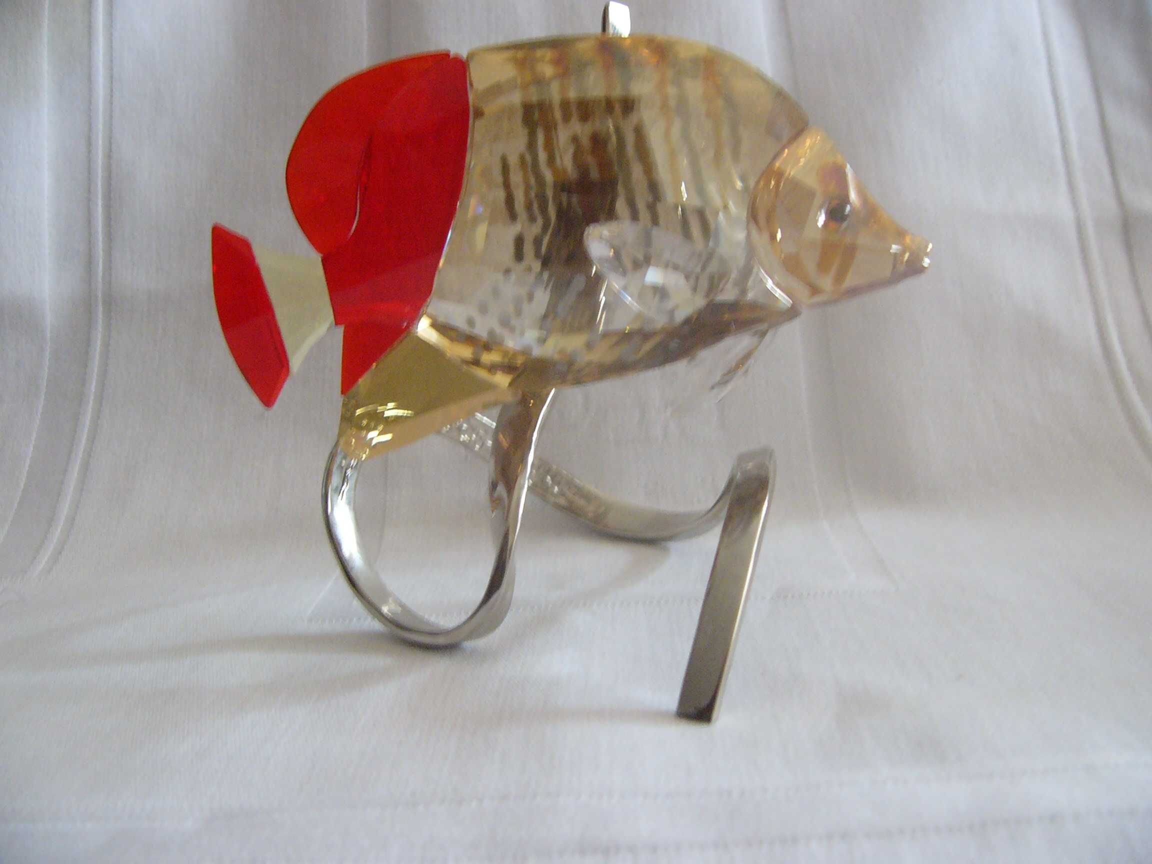 Estatueta de peixe em cristal swarovski
