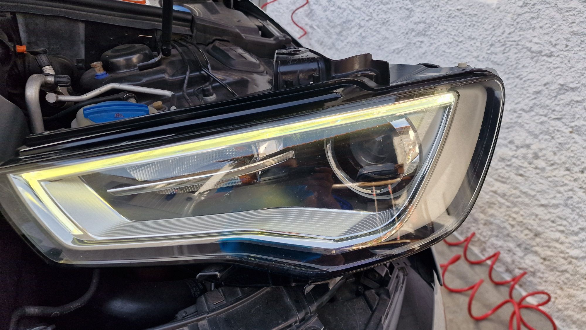 Faróis originais Audi A3 8V Xénon