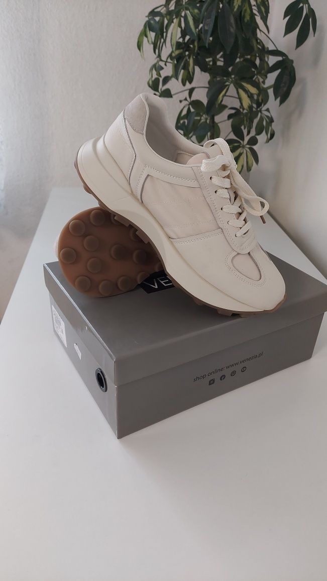 Buty damskie Venezia rozmiar 39