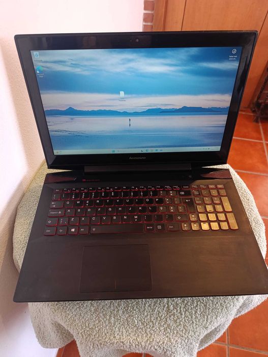 Lenovo Y50-70 (i5-4210H - 12GB RAM - 256GB SSD - Nvidia GTX 840M 2GB)