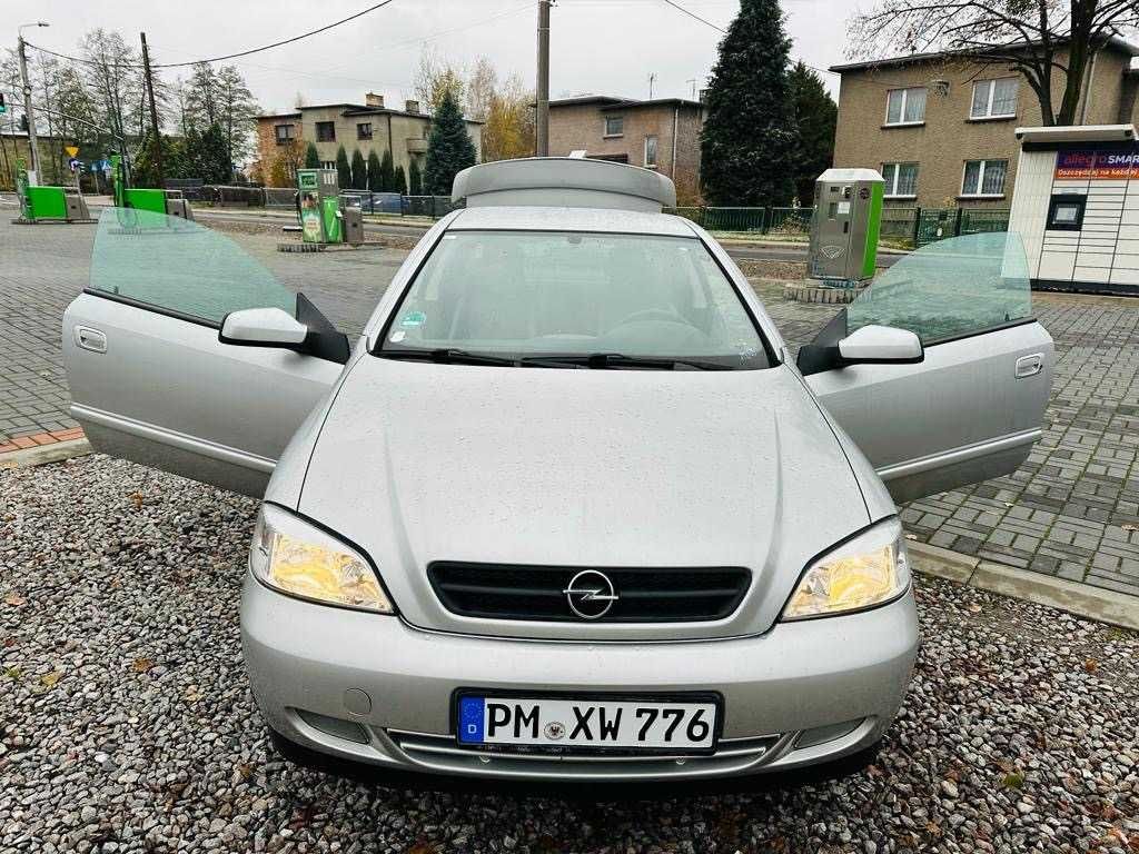 CAR4YOU Opel Astra 2.2 benzyna 2001R Opłacony Klimatyzacja 165214km