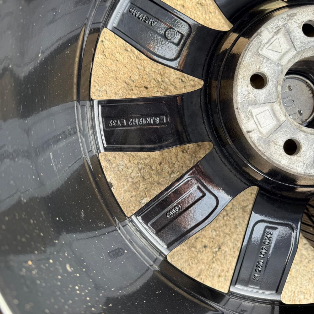 Kola orginalne audi A6 C8 245/45 19 zima