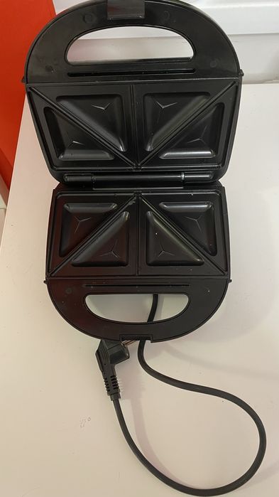 Toster czarny SilverCrest idealny