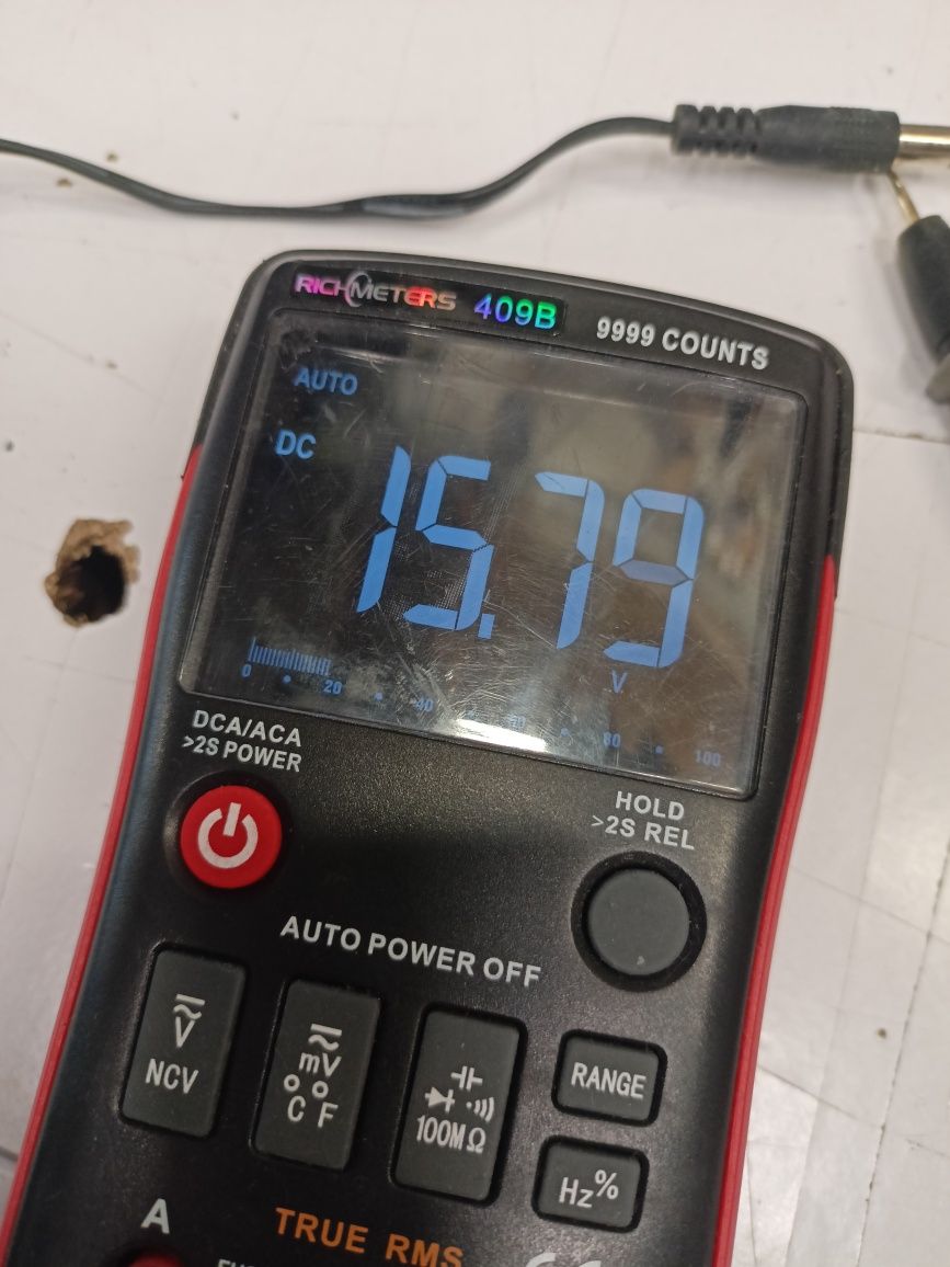 Zasilacz 15v DC transformatorowy