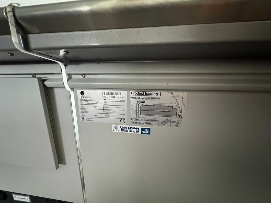 Vitrine Refrigerada Profissional Epta 3,80m com Secção Aquecida