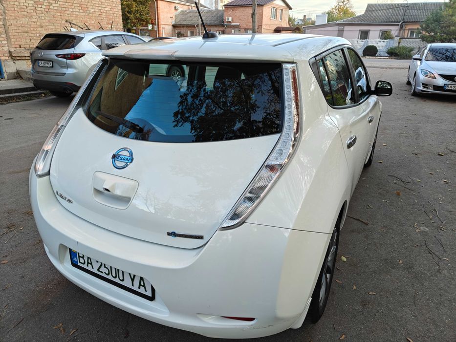 Nissan Leaf 2014, SV 24kWh (109PS) рестайлінг