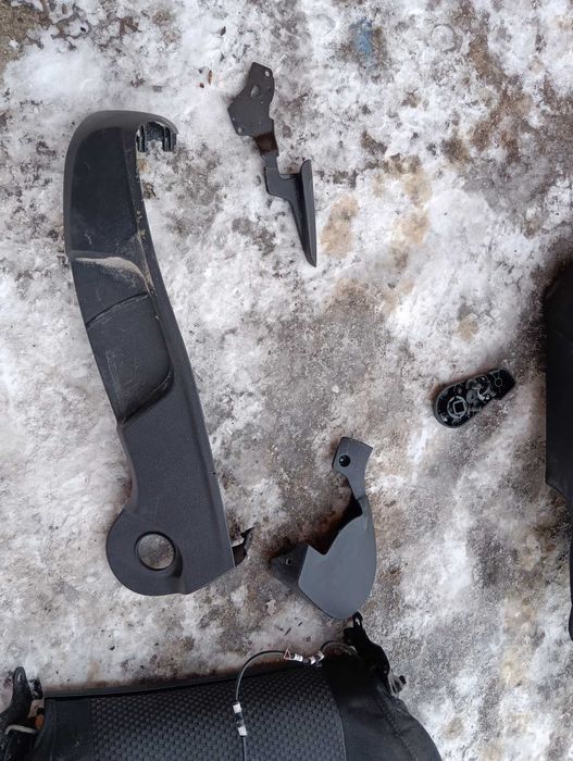 Деталі сидіння джета мк 6 2011-2018 ,є і другі запчастини