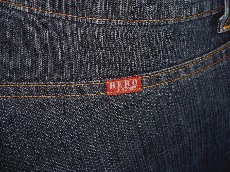 Wrangler Hero Flare spodnie jeans z wysokim stanem - W27-36 x L31/L33