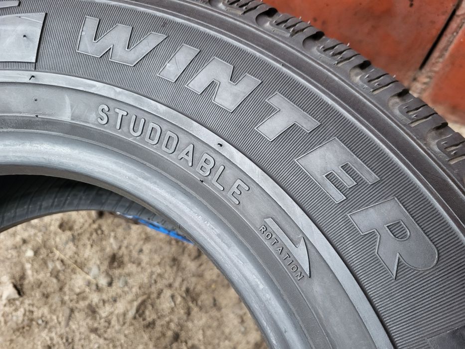 215/70/15C R15C Pirelli Chrono Winter 2шт ціна за 1шт шини