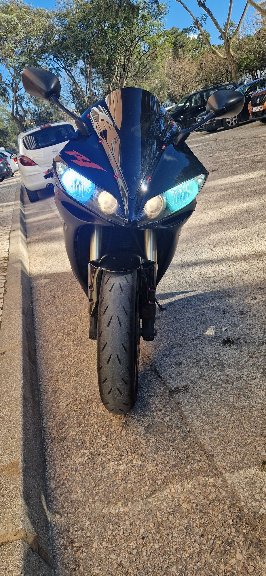 r1  yamaha  de 2005